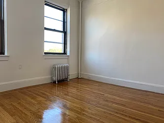 Sold by Diamond Real, Inc.