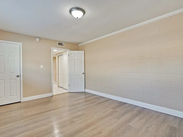 1893 Stardust Ct — Photo 32