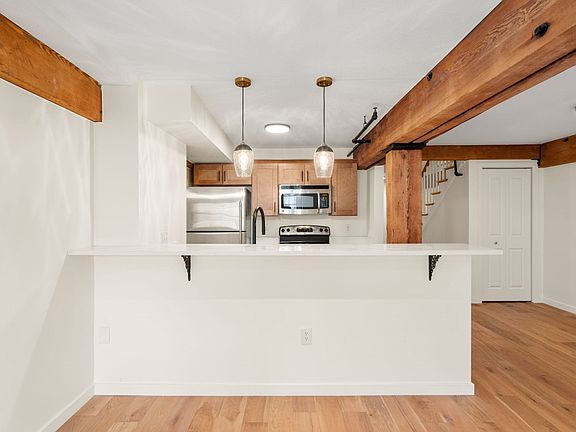 4th image of 240 Jackson St APT 308