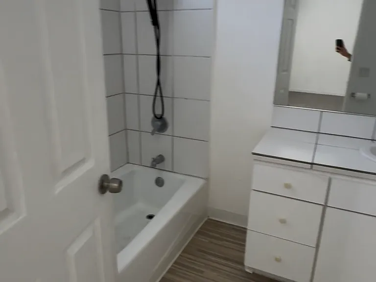 1050 Scott St #2 — Photo 11