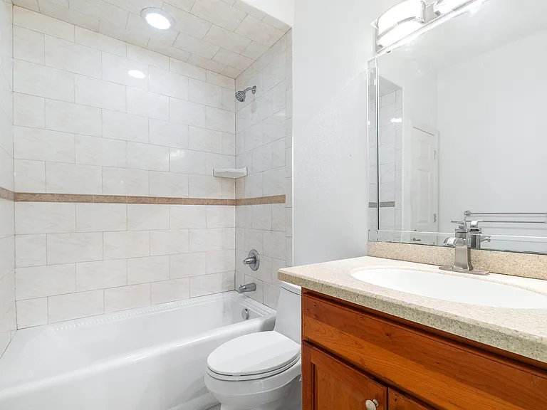 5318 11th St SE — Photo 15