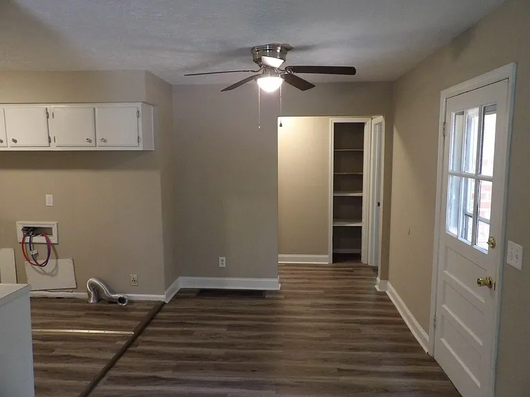 139 Lawrence St — Photo 10