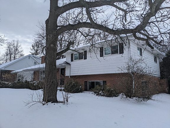 2nd image of 1407 N Maddox Dr