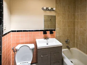 2 bed, 1012 sqft, $2,750 — Photo 3