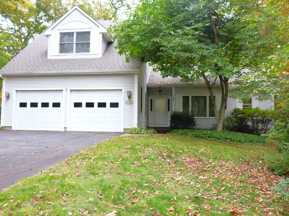 120 Dennison Ridge, Manchester, CT 06040