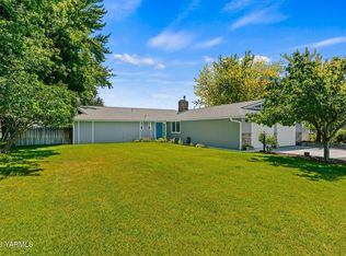 61 N Johnson Rd, Selah, WA 98942