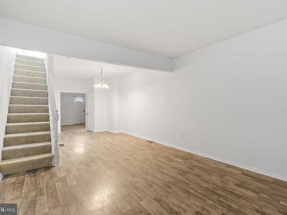 4th image of 2259 W Baltimore St