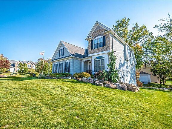 3rd image of 4220 Cherryshire Dr