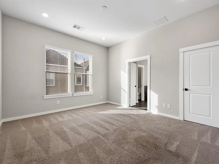 8451 Berry Brush Ln — Photo 17