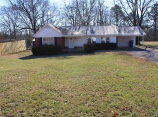 1490 Pinhook Dr, Savannah, TN 38372
