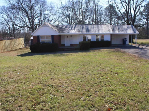 1490 Pinhook Dr, Savannah, TN 38372