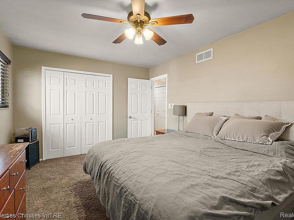 17657 Avilla Blvd, photo 22
