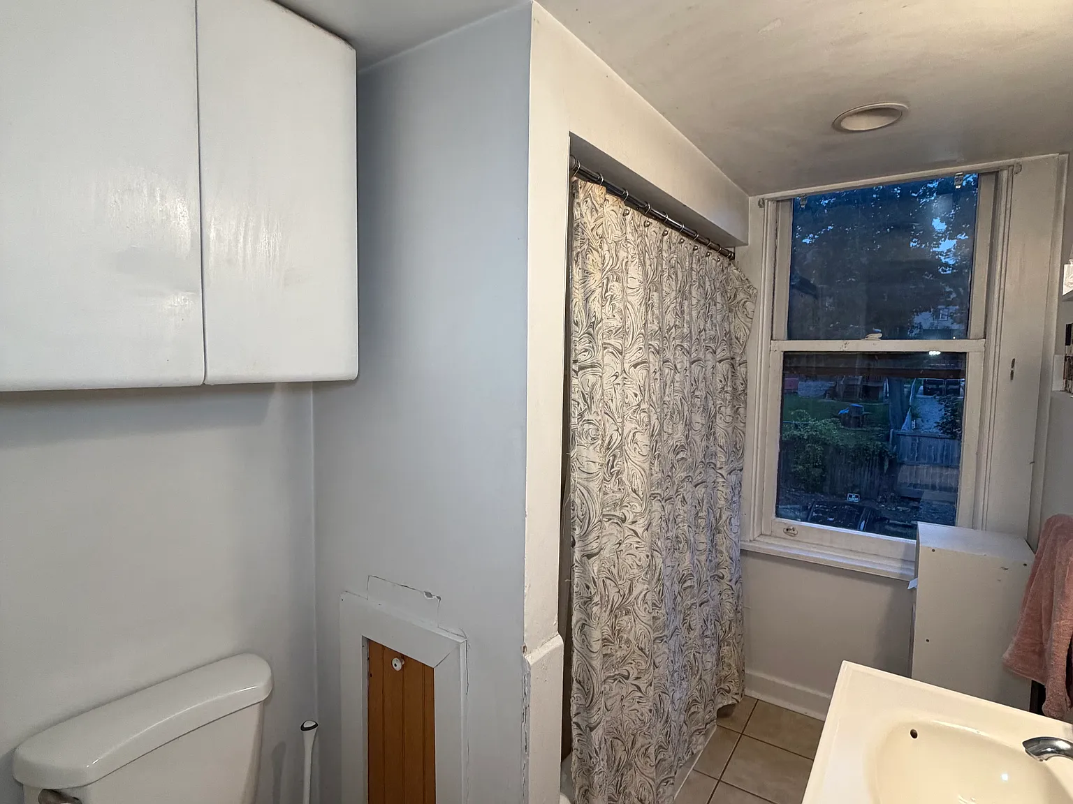2 bed, $1,050 — Photo 4