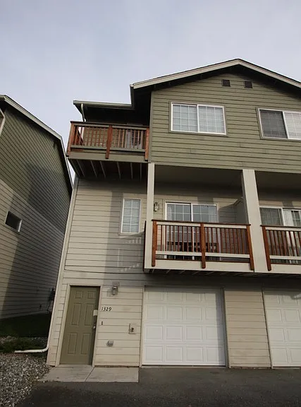1329 Denali St — Photo 1