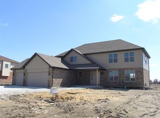 2200 High View Rd, New Lenox, IL 60451