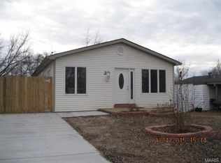 25 Wild Deer Ln, Saint Peters, MO 63376