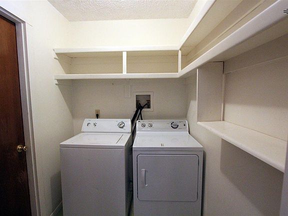 4th image of 2801 Gidding St
