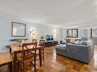9 Hawthorne Pl APT 3H, Boston, MA 02114