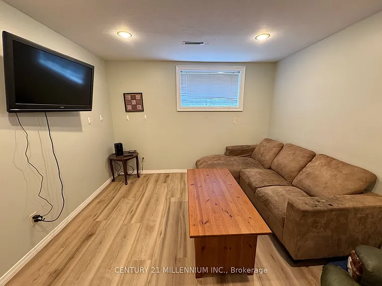 79 A Dawson Rd — Photo 3