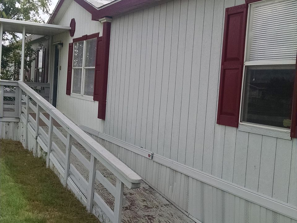 1st image of 2420 Cypress Ln