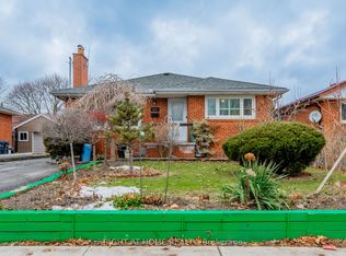 120 Redwater Dr, Toronto, ON M9W2A2