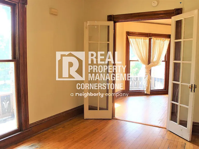 808 W Kalamazoo Ave — Photo 44