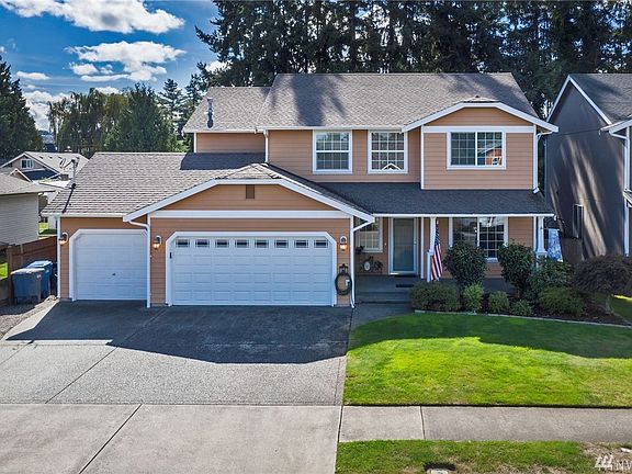 2nd image of 812 3rd Ave NW