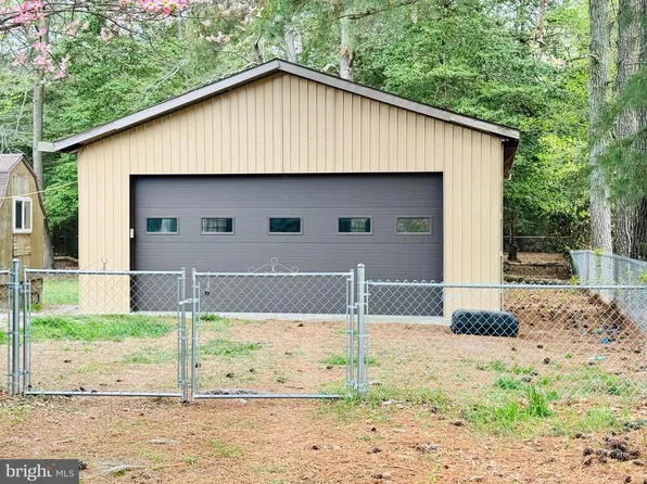 15337 N Russell Rd, Delmar, DE 19940