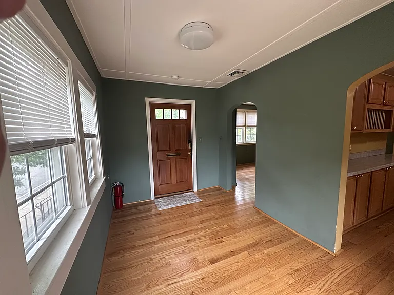 358 Union St — Photo 4