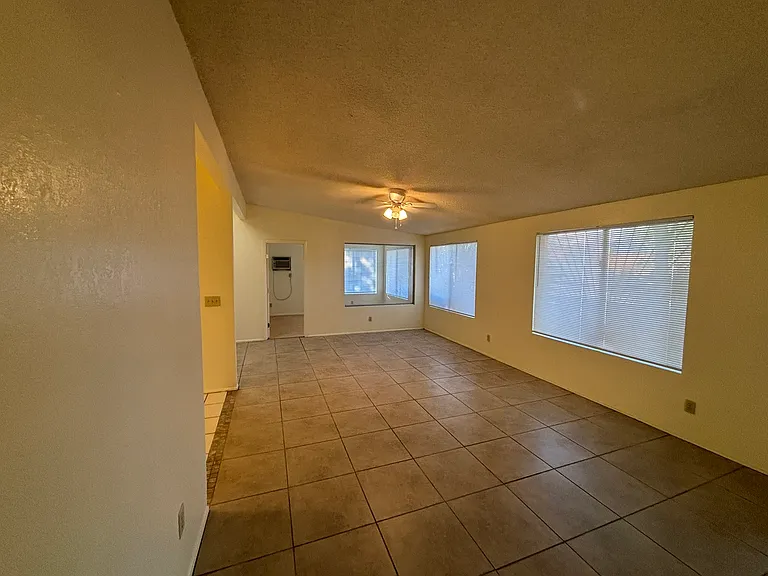 E 2nd Pl — Photo 19