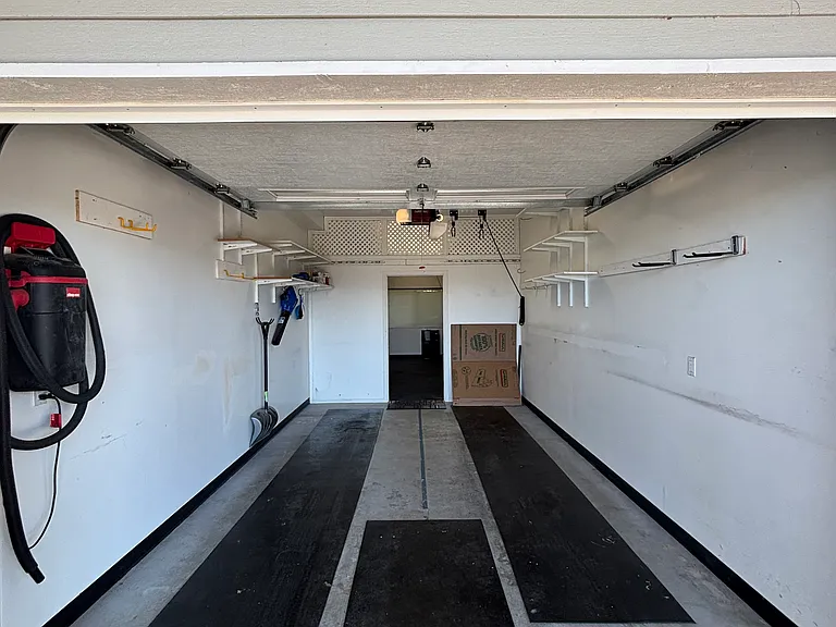 219 Tracy Ave N #202 — Photo 30