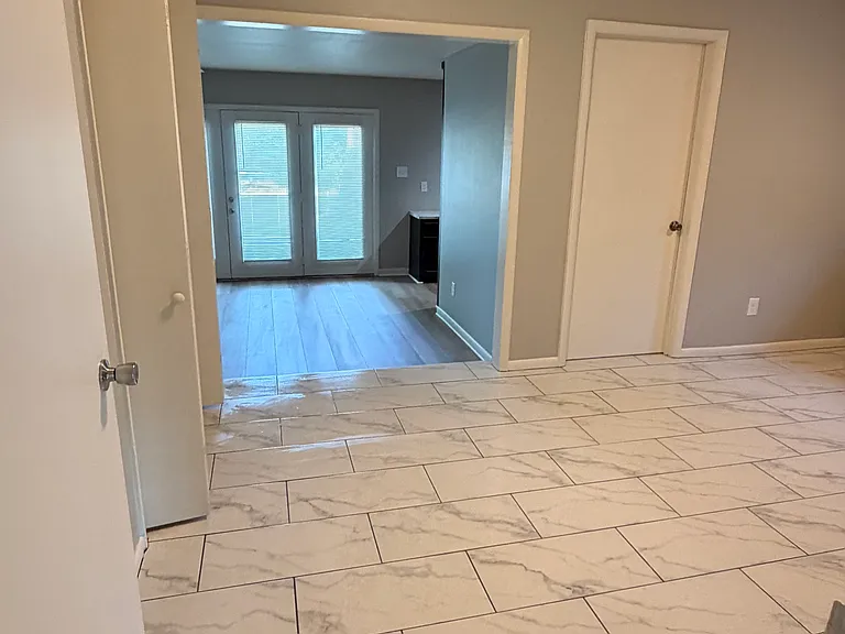 37 Southmont Dr — Photo 2