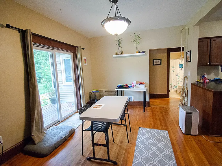 101 8th Ave SE #1 — Photo 6