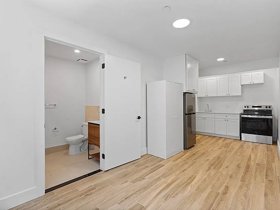5th image of 217 W 123rd St #5A