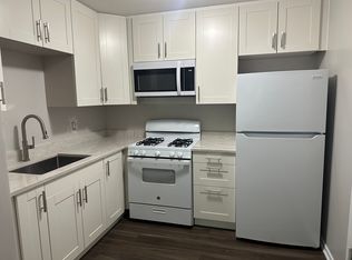 321 79th Way NE APT 3, Minneapolis, MN 55432