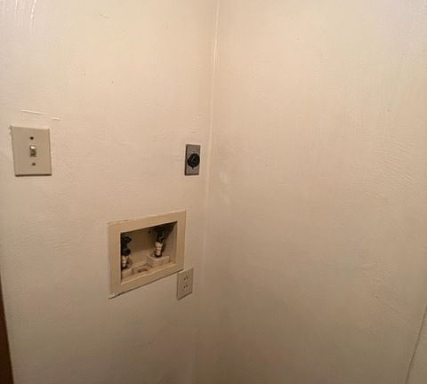 4th image of 121 E Church St #1/2