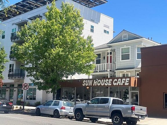 2nd image of 611-609 16th St