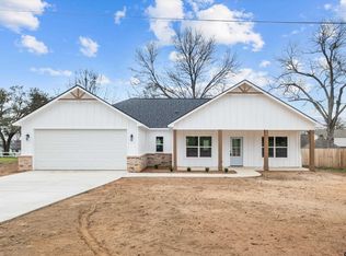 304 W Murchison St, Frankston, TX 75763
