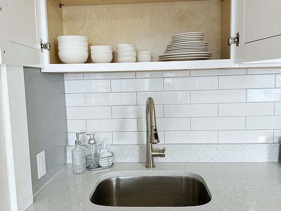 5th image of 296-300 Bowdoin St #2