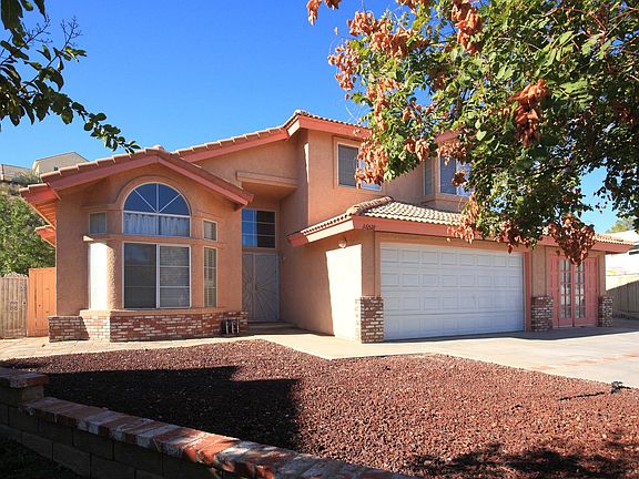 3rd image of 36518 Buckboard Ct