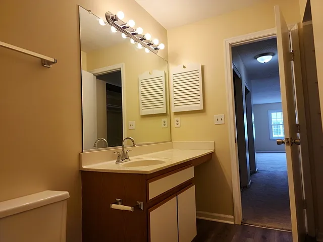 5326 Lake Victoria Arch - 1 — Photo 3