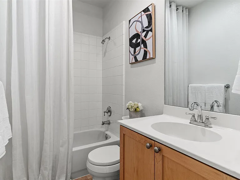 4830 Cedar Springs Rd #3 — Photo 5