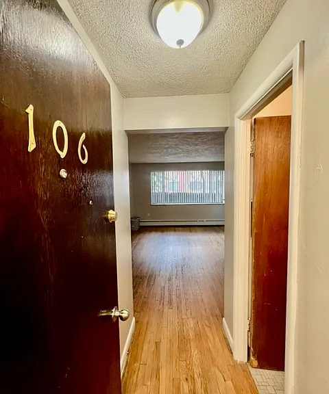 Corona Manor Apartments — Photo 6