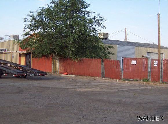 2nd image of 4185 N Bank St