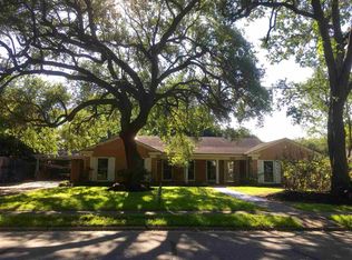 608 6th St, Orange, TX 77630