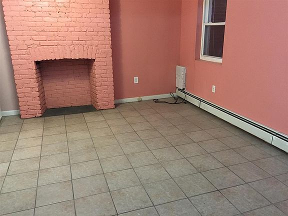 4th image of 58 Jewett Ave #B