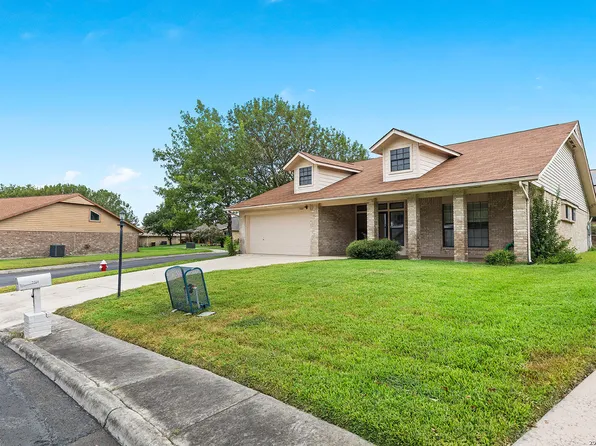 3801 HUNTERS GLN, Schertz, TX 78108