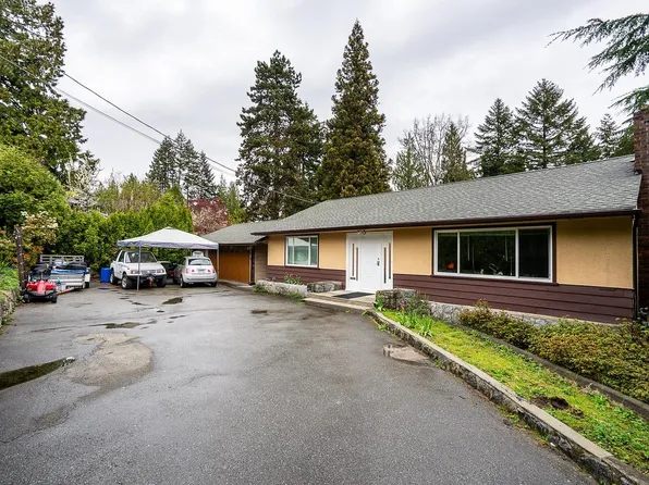 1440 Mountain Hwy, North Vancouver, BC V7J 2M3