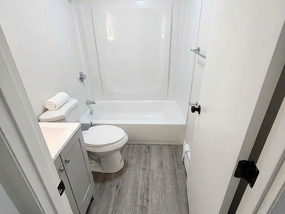 5th image of 11 Bennett Dr #2