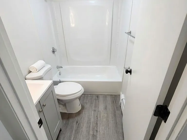 11 Bennett Dr #2 — Photo 5